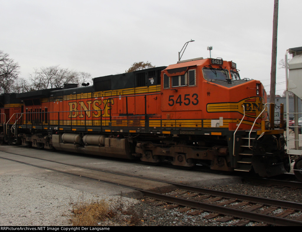 BNSF 5453